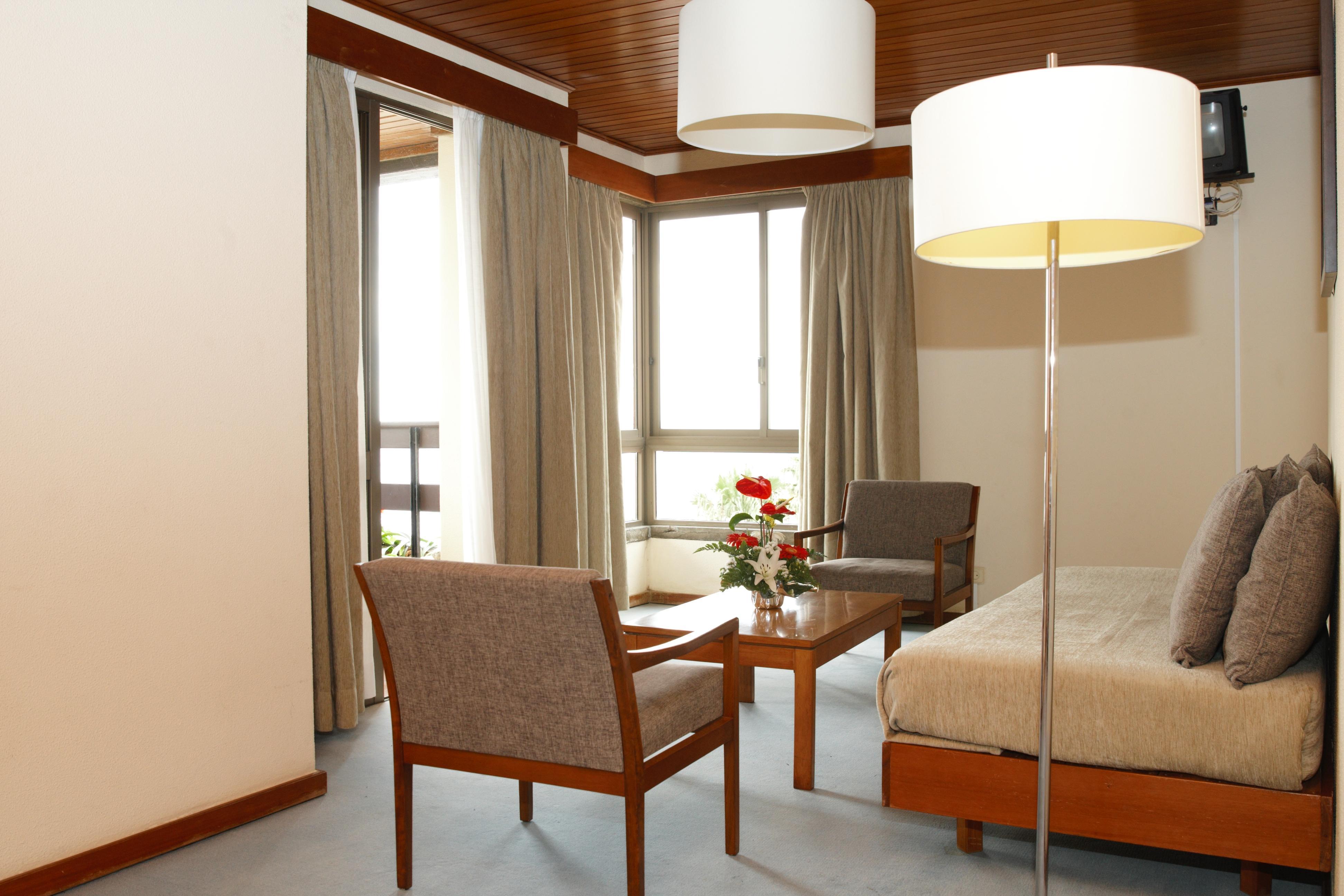Cheerfulway Bravamar Hotel Ribeira Brava Exteriör bild