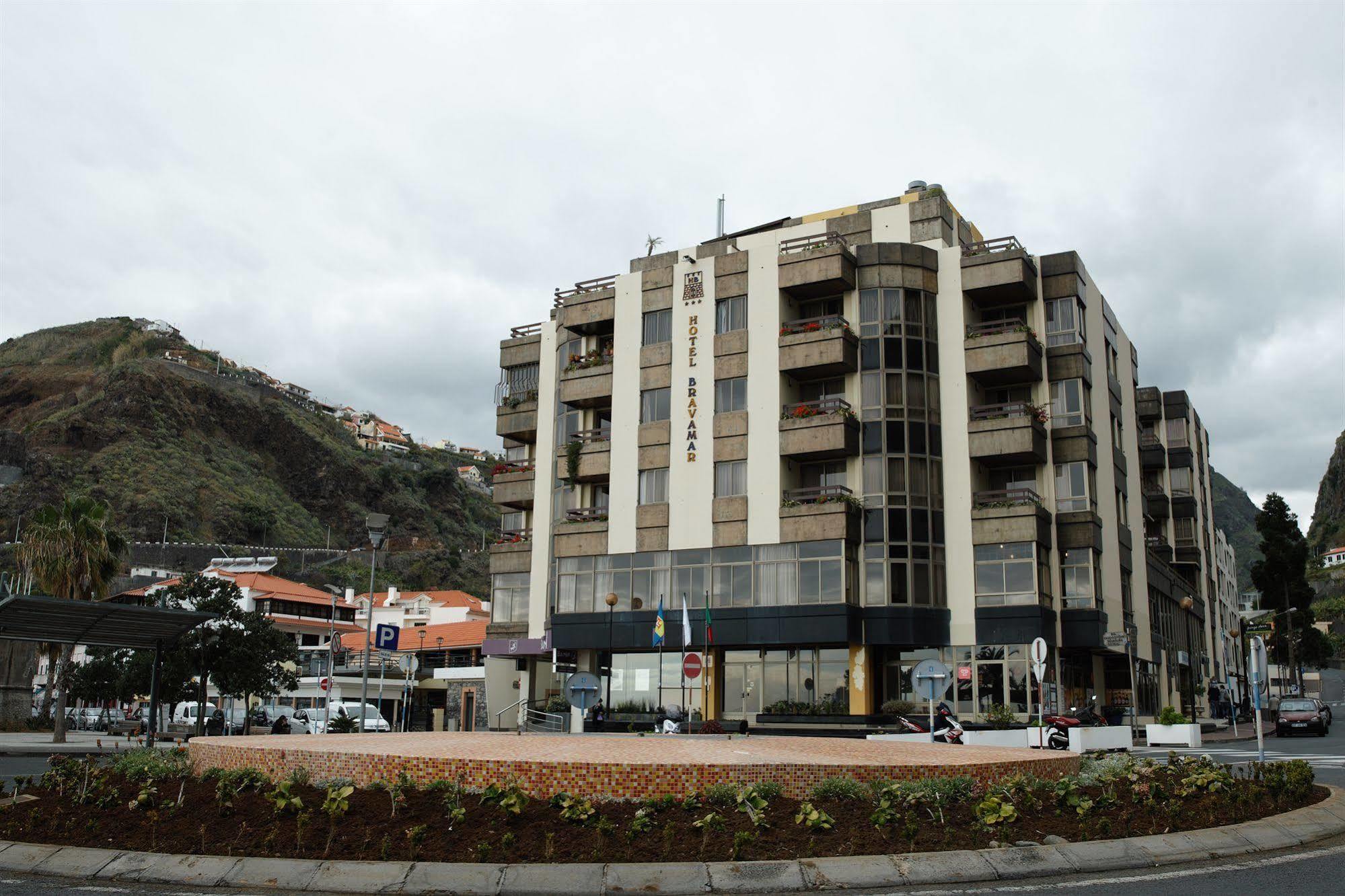 Cheerfulway Bravamar Hotel Ribeira Brava Exteriör bild